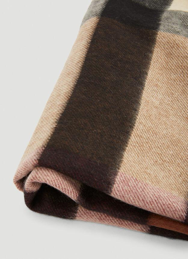 商品Burberry|Half Mega Check Scarf in Brown,价格¥11988,第6张图片详细描述