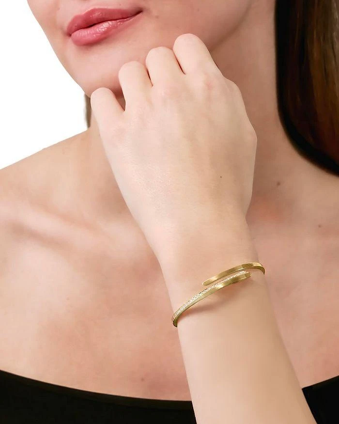 商品Crivelli|18K Yellow Gold Like Diamond Pavé Bypass Slim Bangle Bracelet - Exclusive, Italy Campaign,价格¥49158,第3张图片详细描述