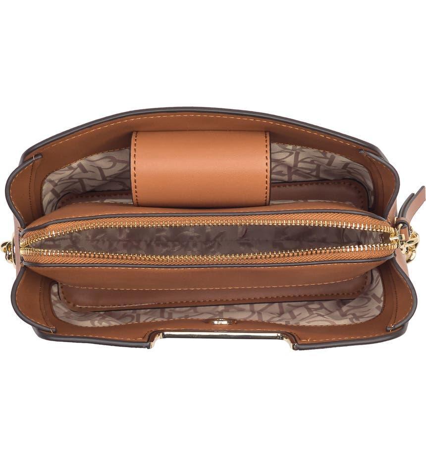 商品Calvin Klein|Finley Crossbody Bag,价格¥632,第7张图片详细描述