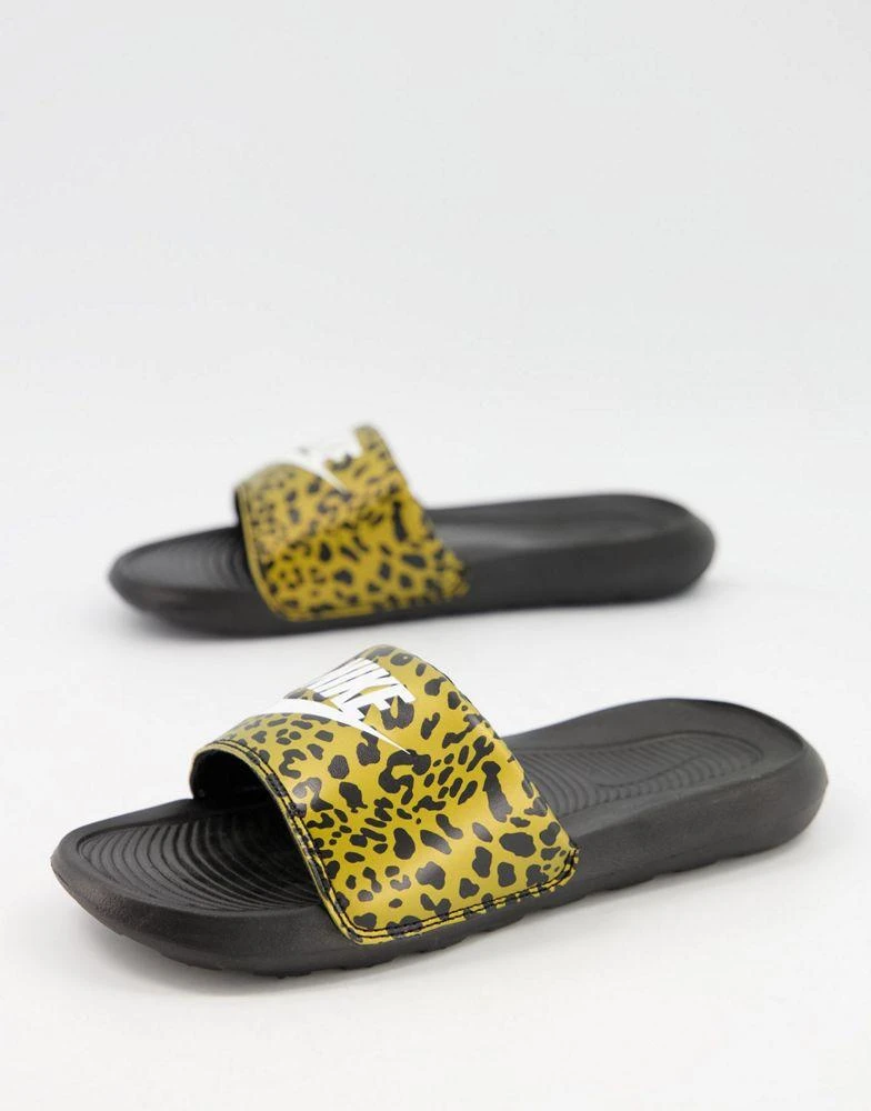 商品NIKE|Nike Victori slide in brown leopard print,价格¥186,第4张图片详细描述
