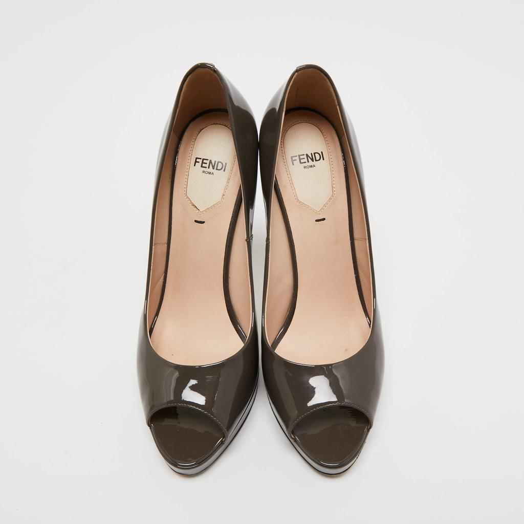 商品[二手商品] Fendi|Fendi Grey Patent Leather Peep Toe Pumps Size 37,价格¥3273,第5张图片详细描述