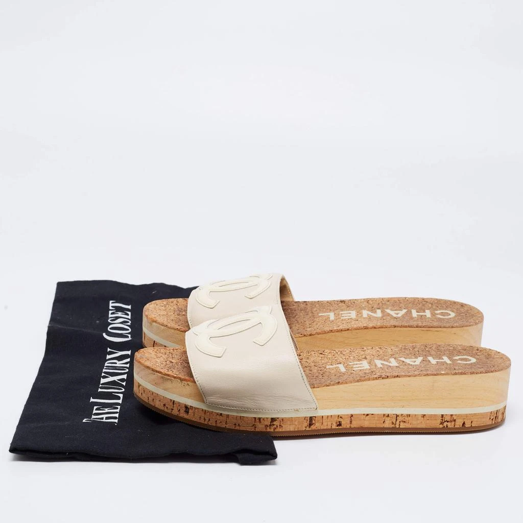 Chanel Beige Leather CC Platform Slides Size 38 商品