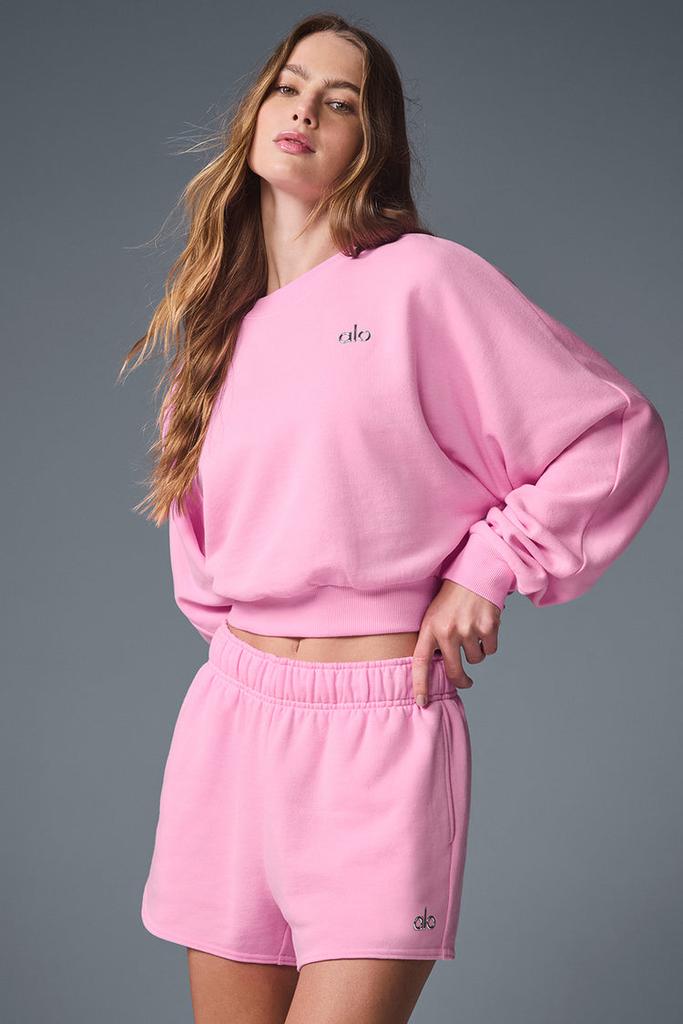 Alo Cropped Accolade Crewneck - Candy Heart Pink - Hoodies - Free