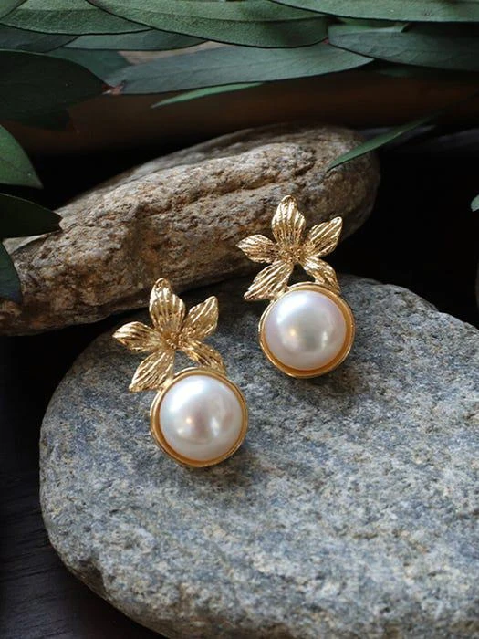 商品IRIS|Petite Foret Petal Pearl Necklace,价格¥661,第1张图片