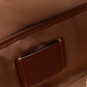 商品Coach|Coach Women's Soft Pebble Leather Camera Bag,价格¥1799,第4张图片详细描述