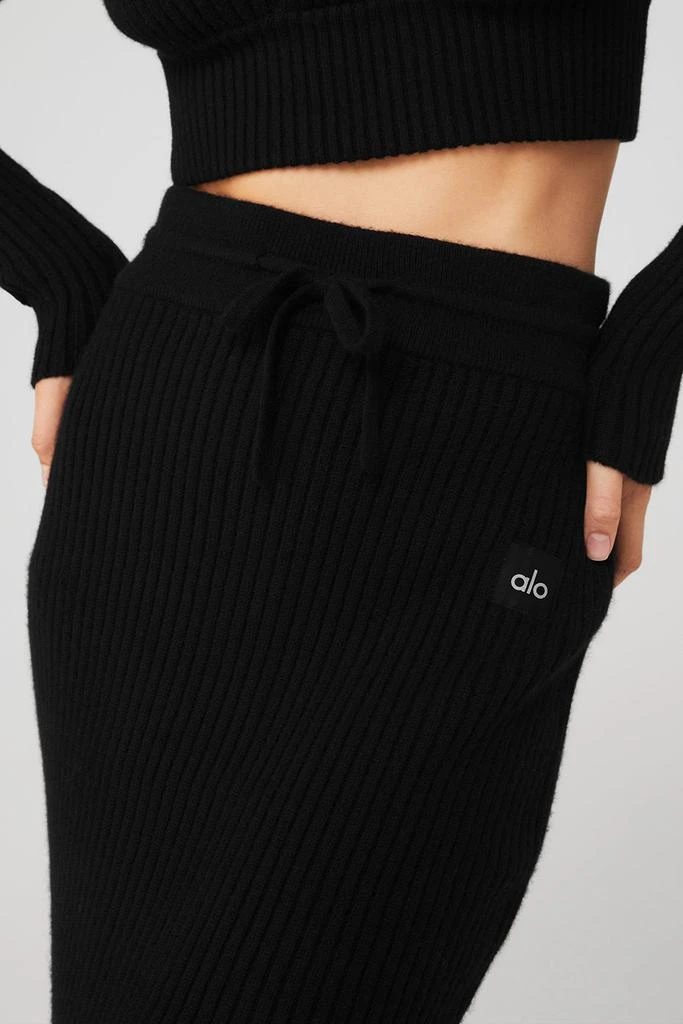 商品Alo|Cashmere Ribbed High-Waist Winter Dream Skirt - Black,价格¥6082,第4张图片详细描述