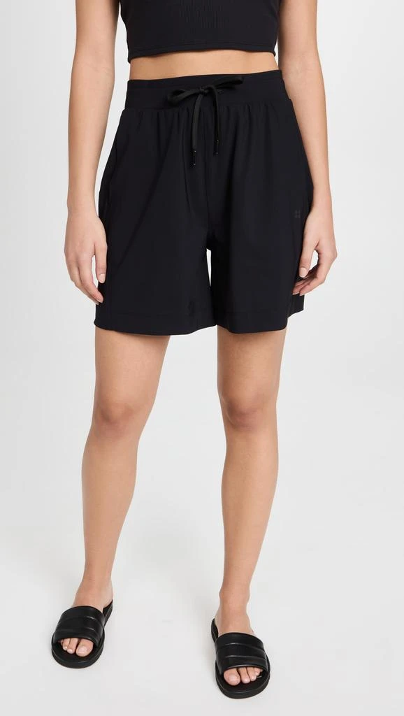 商品SWEATY BETTY|Explorer 短裤,价格¥237,第1张图片