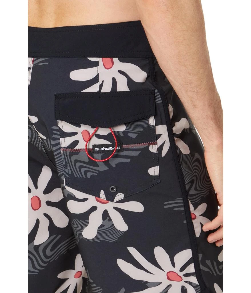 商品Quiksilver|Surfsilk Scallop 19" Boardshorts,价格¥442,第3张图片详细描述