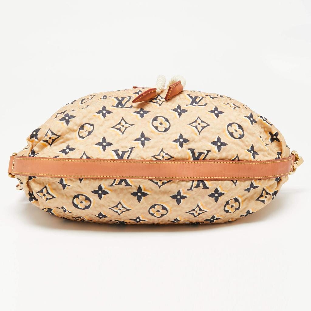 Louis Vuitton Tan Monogram Limited Edition Bulles MM Bag商品第8张图片规格展示