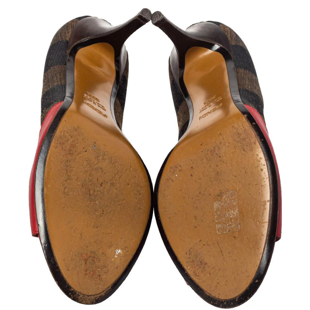Fendi Red Leather And Brown Pequin Canvas Peep Toe Pumps Size 39.5 商品
