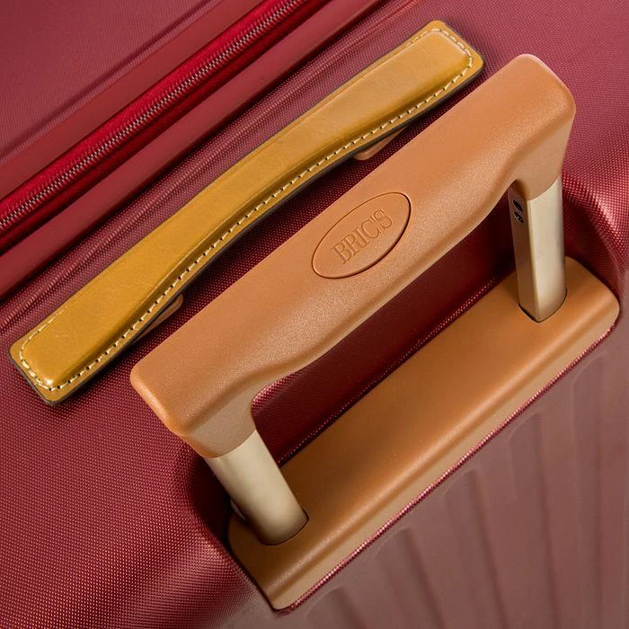 Capri 2.0 27" Expandable Spinner Suitcase 商品