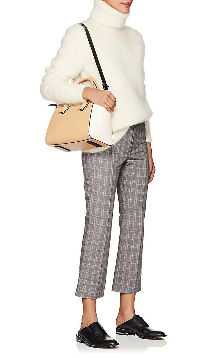Antigona Small Leather Duffel Bag 商品