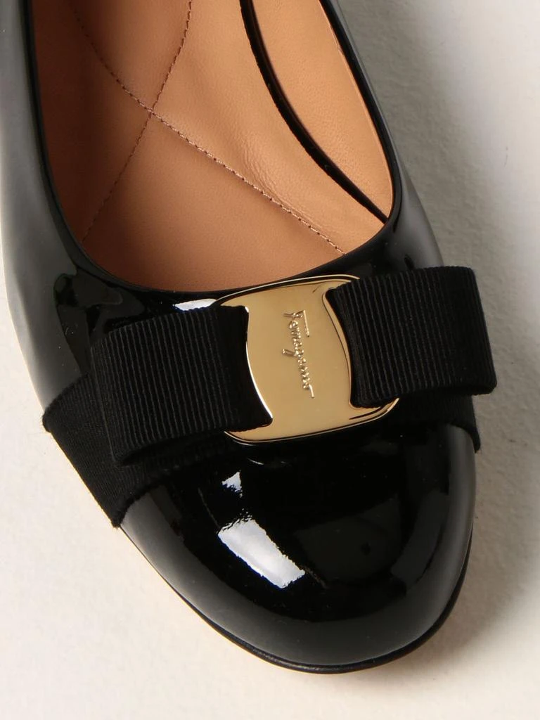 商品Salvatore Ferragamo|Ferragamo Varina patent leather ballet flats,价格¥3121,第4张图片详细描述