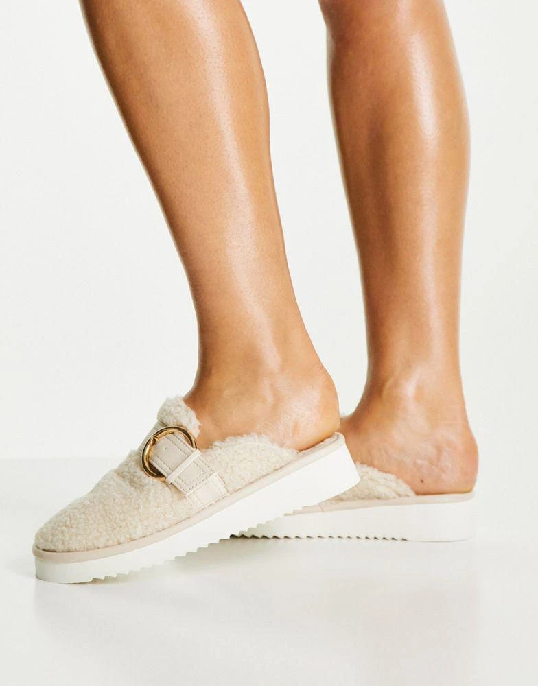 商品ASOS|ASOS DESIGN Manzo borg flat mules in oatmeal,价格¥128,第3张图片详细描述