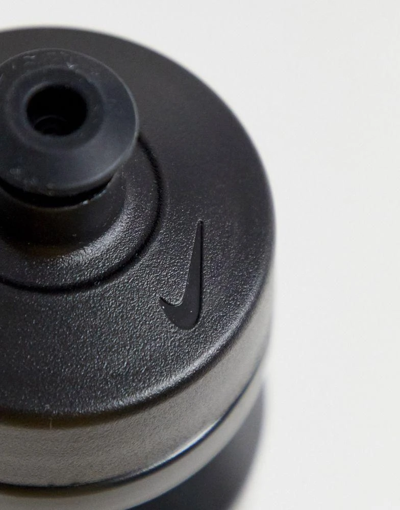 商品NIKE|Nike Training 625ml water bottle in black,价格¥53,第3张图片详细描述