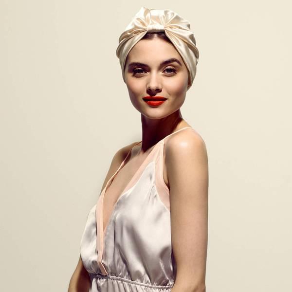 商品Lookfantastic|SILKE Hair Wrap The Sofia - Champagne,价格¥467,第5张图片详细描述