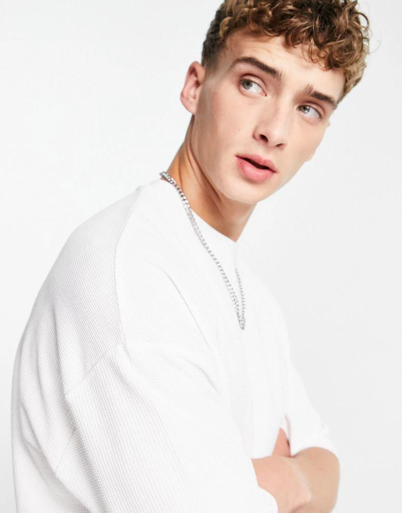 商品ASOS|ASOS DESIGN oversized waffle t-shirt in white,价格¥174,第3张图片详细描述