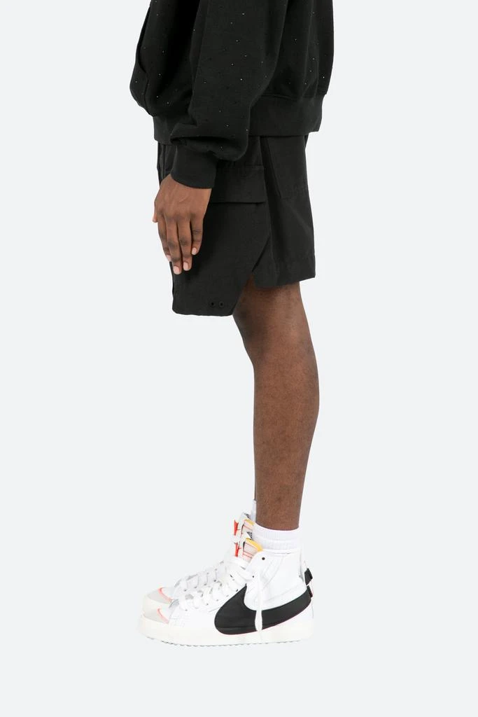 商品MNML|Geo Cargo Shorts - Black,价格¥287,第4张图片详细描述