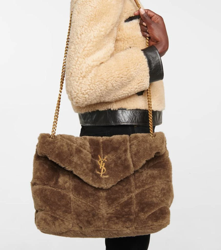 商品Yves Saint Laurent|Puffer Medium shearling shoulder bag,价格¥31341,第2张图片详细描述