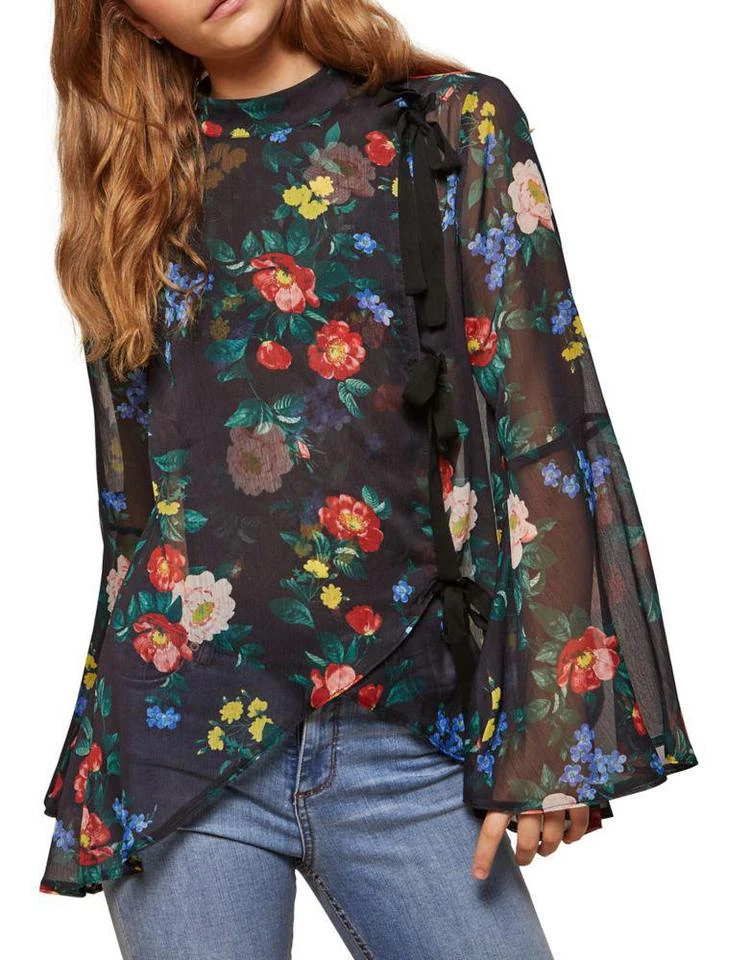 商品Miss Selfridge|Floral Bow Bell Sleeve Blouse,价格¥312,第1张图片