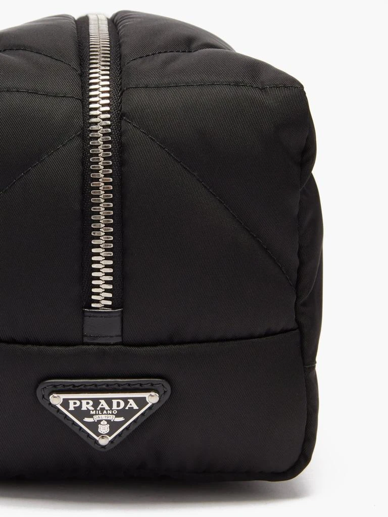 商品Prada|Logo-print quilted-nylon wash bag,价格¥6585,第2张图片详细描述