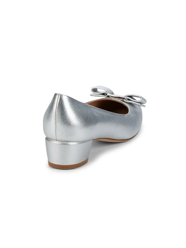 商品Salvatore Ferragamo|Vara 6Flair Argent Metallic Leather Kitten Heels Shoes,价格¥1787,第3张图片详细描述