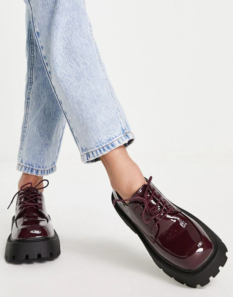 商品Hugo Boss|Truffle Collection chunky lace up shoes with exaggerated sole in red,价格¥118,第4张图片详细描述
