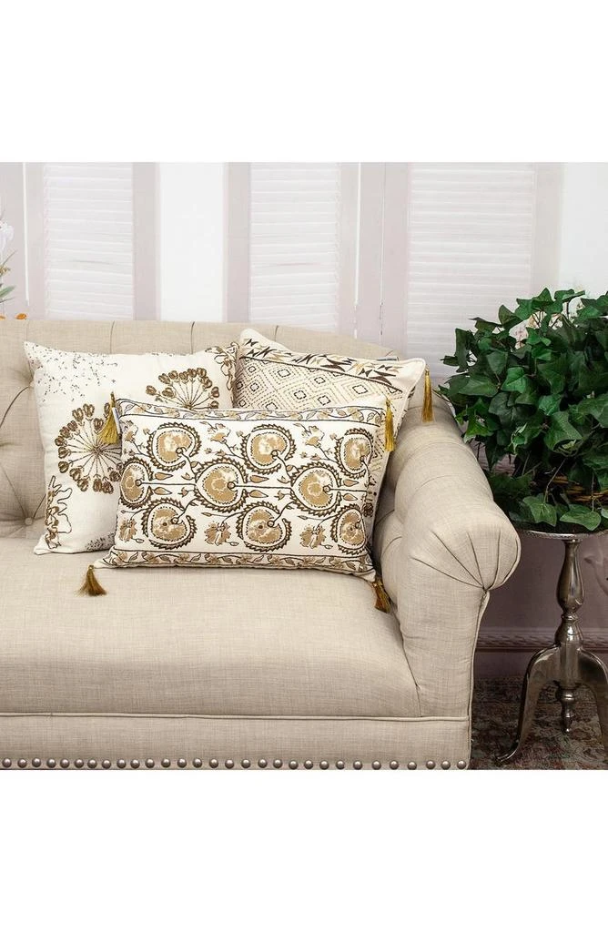 Venus Tapestry Throw Pillow 商品