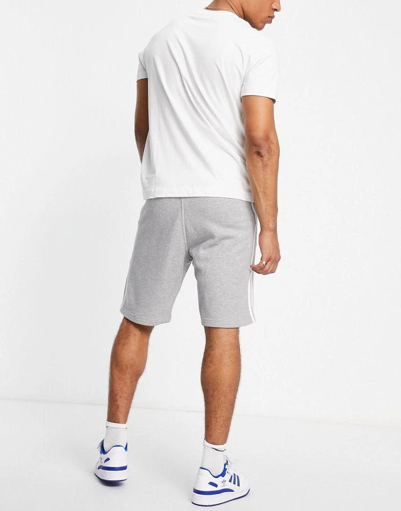 商品Adidas|adidas Originals Trefoil Essentials Tall logo 3 stripe shorts in grey,价格¥339,第2张图片详细描述