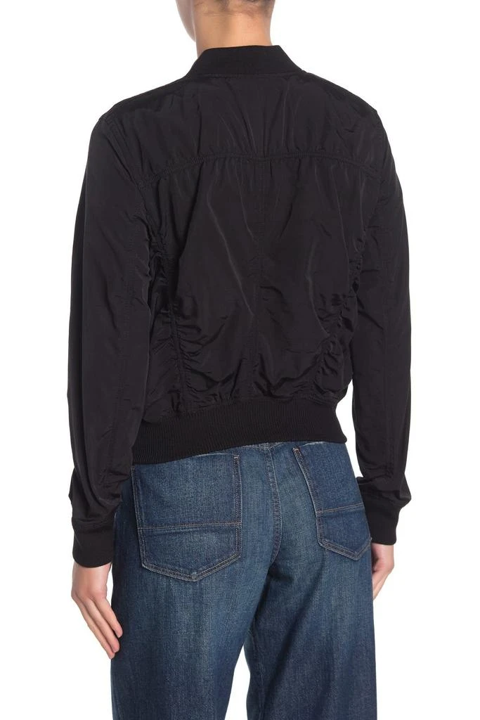 商品Vince|Shrunken Crop Bomber Jacket,价格¥2284,第2张图片详细描述