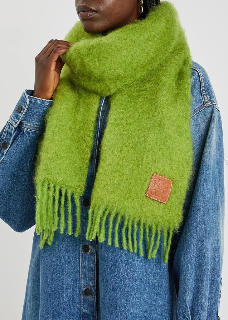 商品Loewe|Green mohair-blend scarf,价格¥2069,第2张图片详细描述