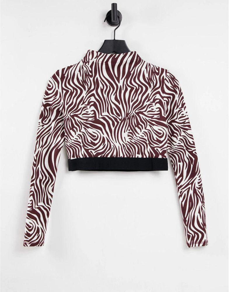 商品Fila|Fila zebra cropped top in brown,价格¥124,第2张图片详细描述