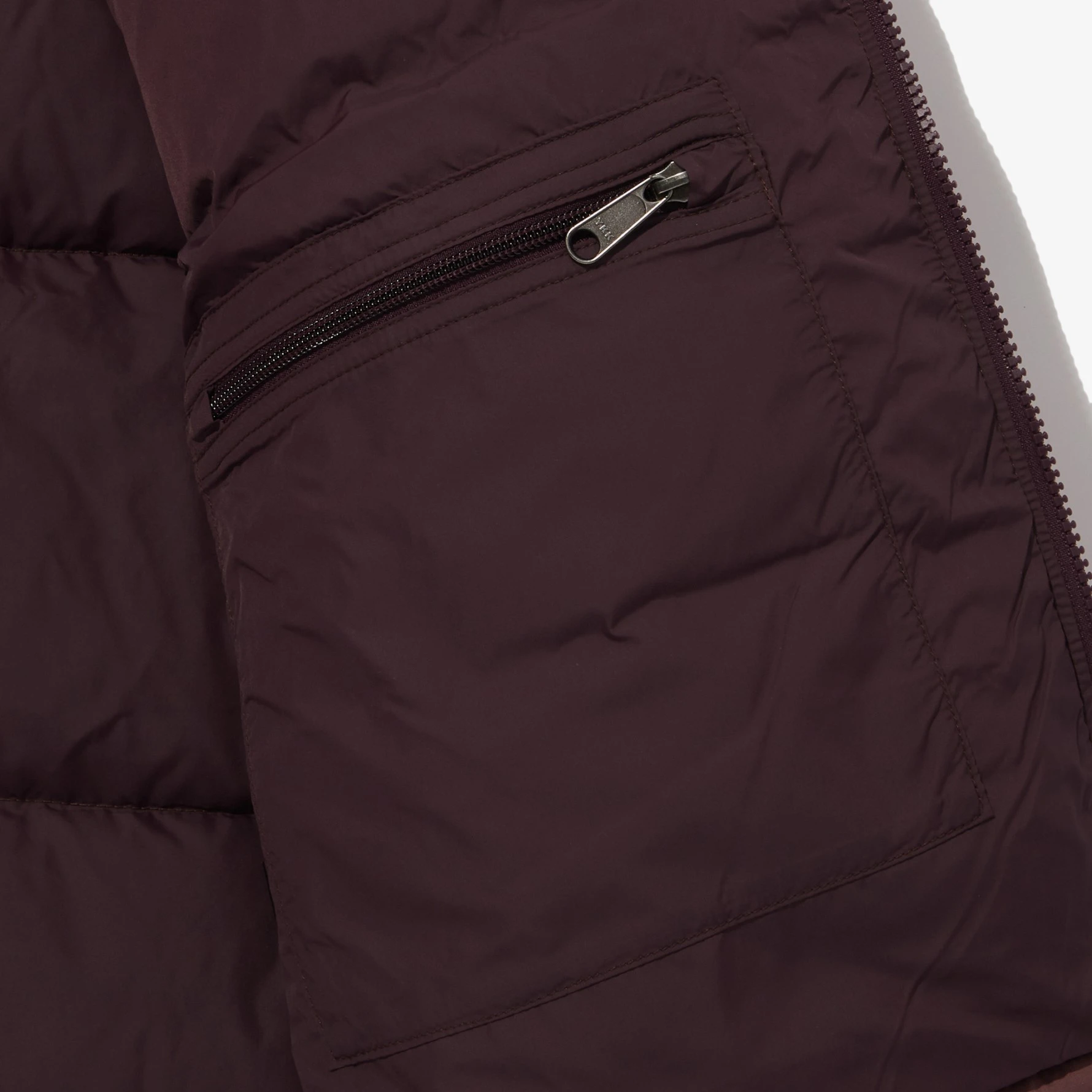 商品[国内直发] The North Face|北面 1996系列 FW24 EcoNuptse Jacket 立领防风可收纳鹅绒羽绒服 男女同款 安哥拉红,价格¥1890,第5张图片详细描述
