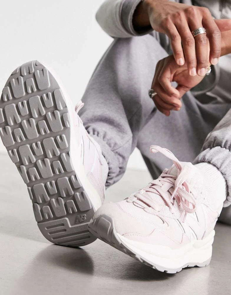 商品New Balance|New Balance 5740 trainers in pink,价格¥815,第3张图片详细描述