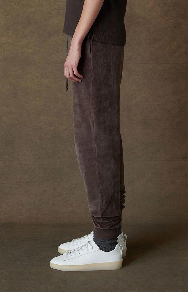 商品Essentials|Women's Off Black Velour Sweatpants,价格¥826,第3张图片详细描述