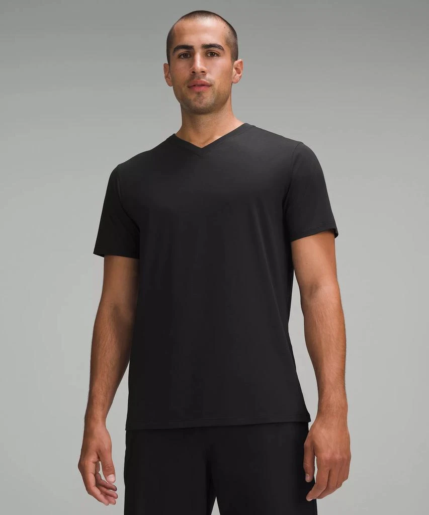 商品Lululemon|lululemon Fundamental V-Neck T-Shirt,价格¥417,第1张图片