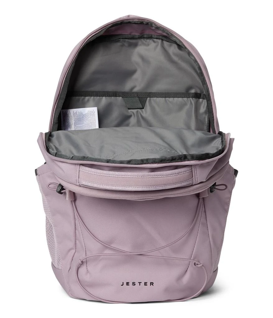 商品The North Face|Women's Jester Backpack,价格¥612,第3张图片详细描述