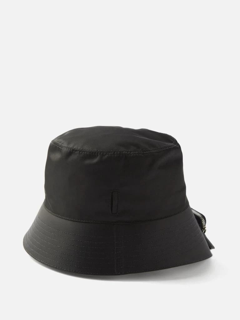 商品Prada|Triangle-logo zip-pouch nylon bucket hat,价格¥2242,第1张图片