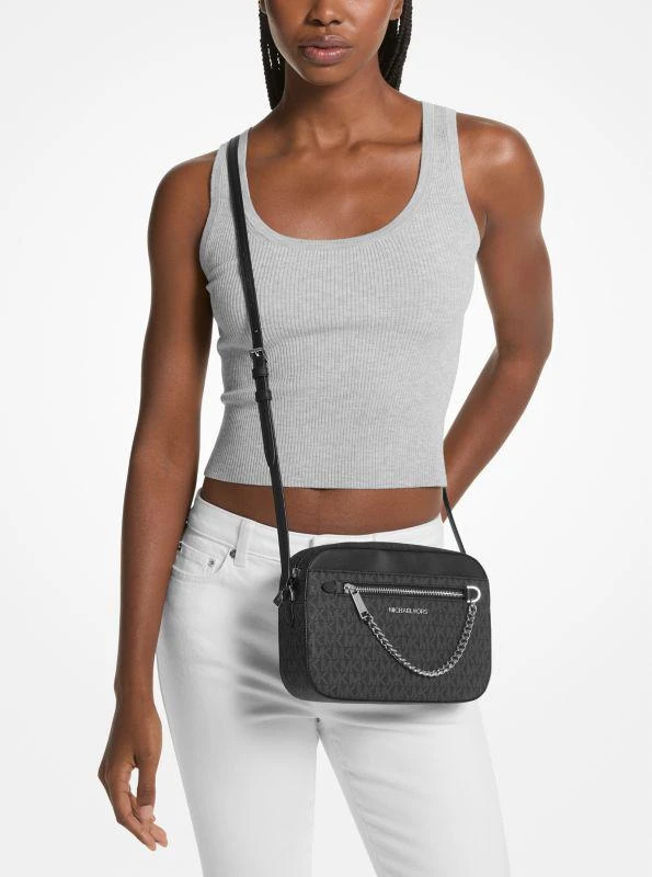 Jet Set Large Logo Crossbody Bag 商品