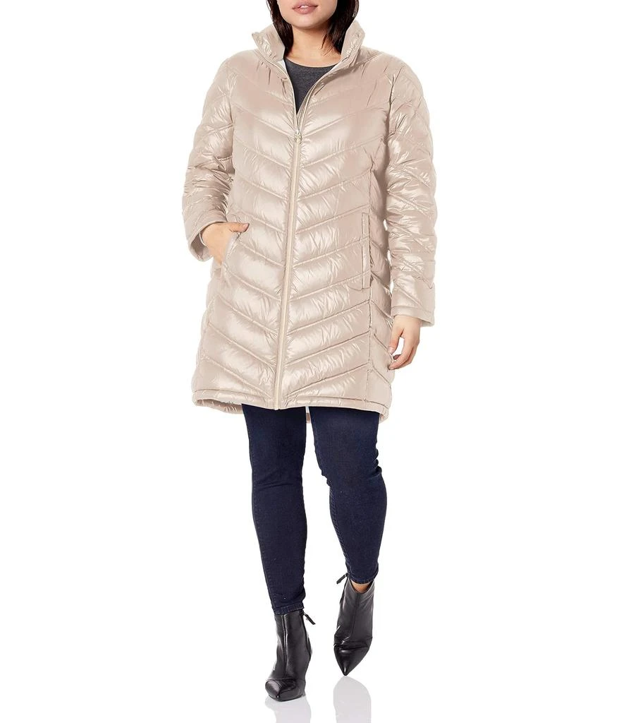 商品Calvin Klein|Women's Hooded Chevron Packable Down Jacket (Standard and Plus),价格¥646,第1张图片