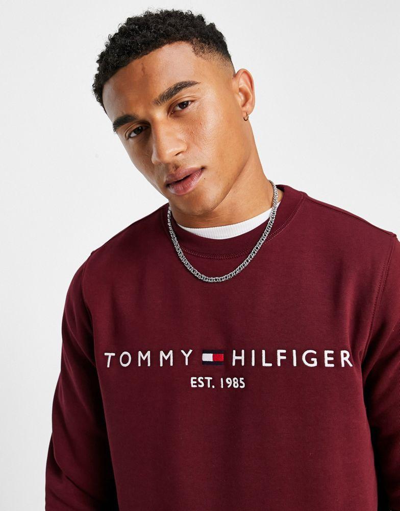 商品Tommy Hilfiger|Tommy Hilfiger embroidered logo sweatshirt in burgundy,价格¥875,第1张图片