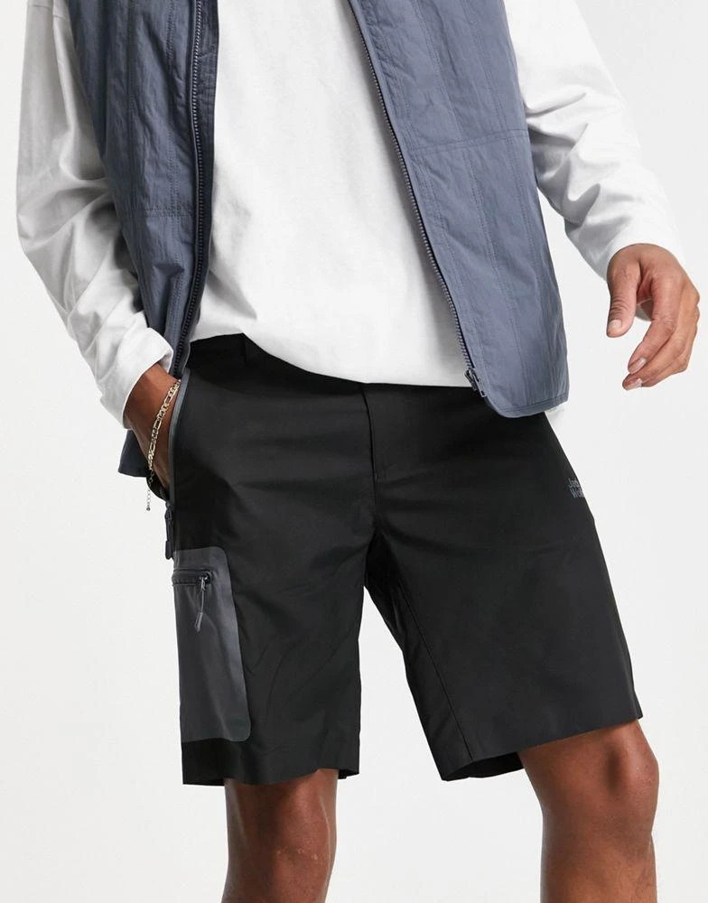 商品Jack Wolfskin|Jack Wolfskin Active Track shorts in black,价格¥526,第1张图片