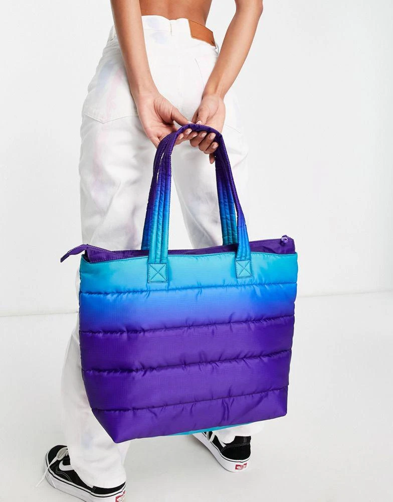 商品UGG|UGG Krystal puffer tote in blue gradient,价格¥495,第4张图片详细描述