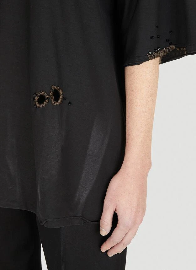 Distressed T-Shirt in Black 商品