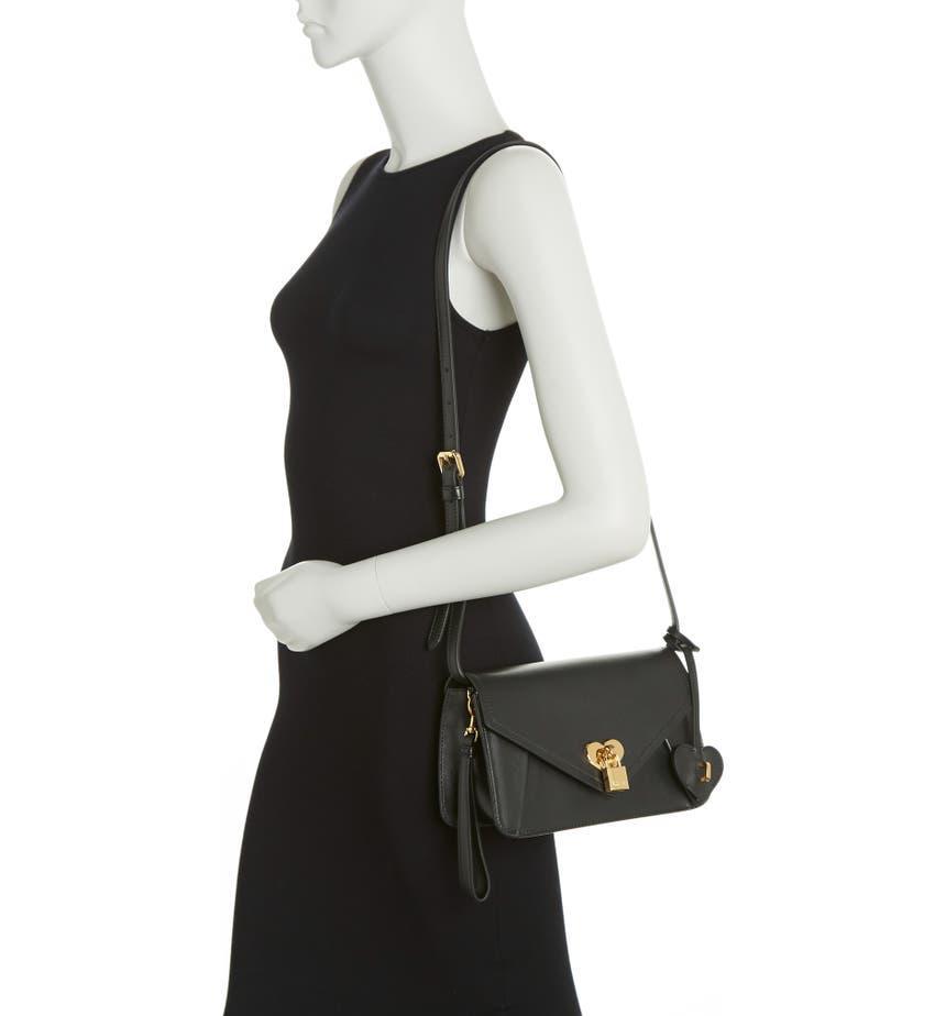 商品Moschino|Heart Turnlock Leather Crossbody Bag,价格¥5487,第4张图片详细描述