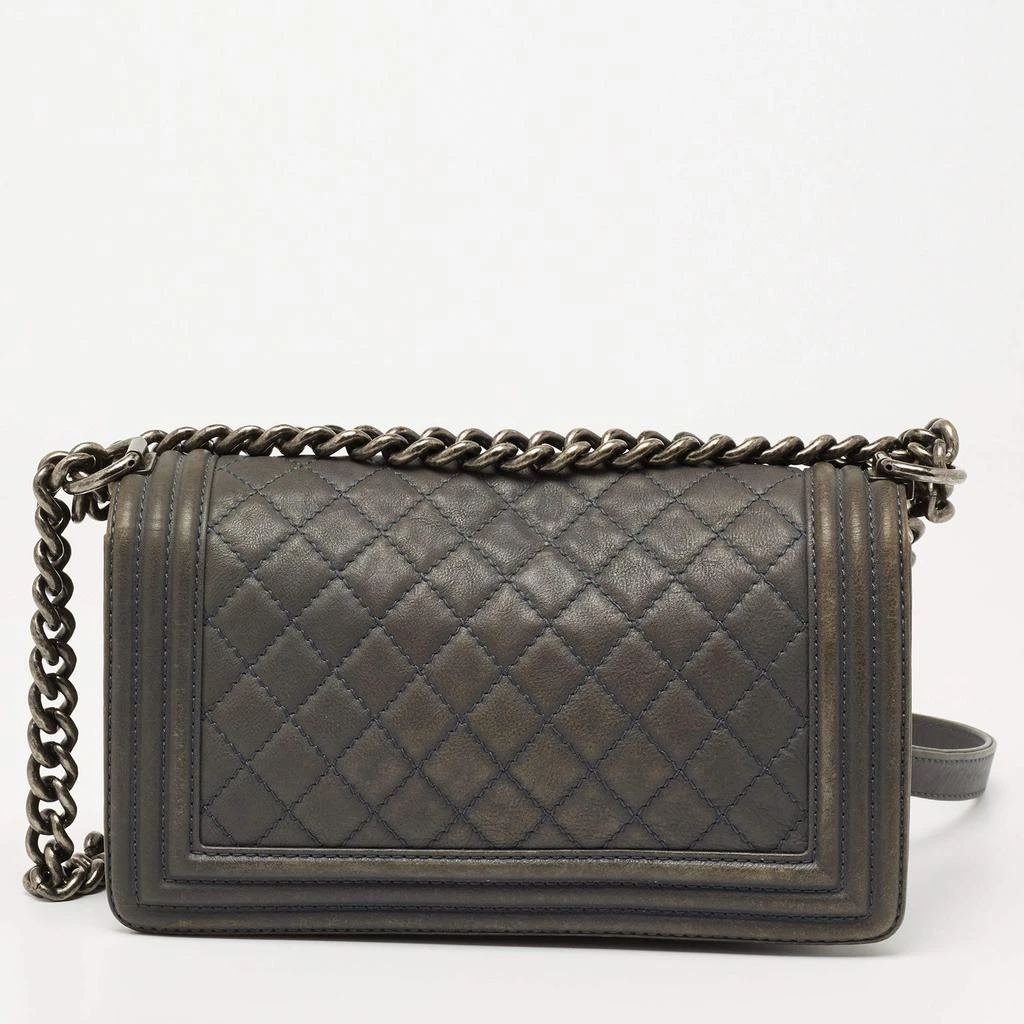 商品[二手商品] Chanel|Chanel Grey Quilted Leather Medium Paris Dallas Boy Flap Bag,价格¥17629,第4张图片详细描述