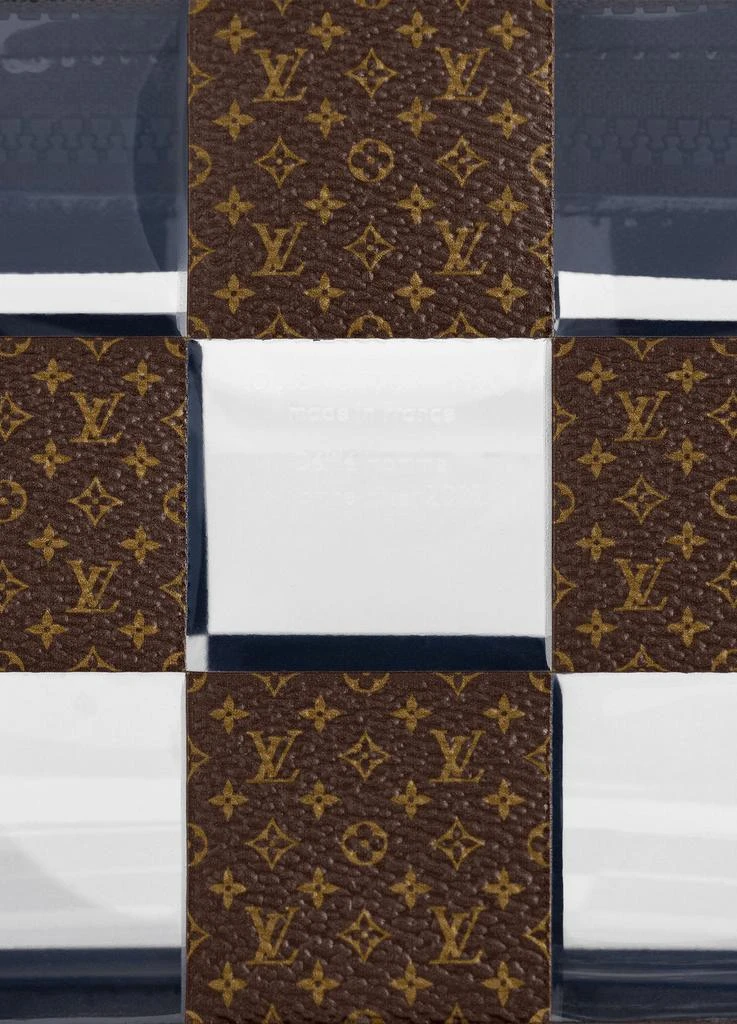 商品Louis Vuitton|Standing Pouch,价格¥12650,第5张图片详细描述