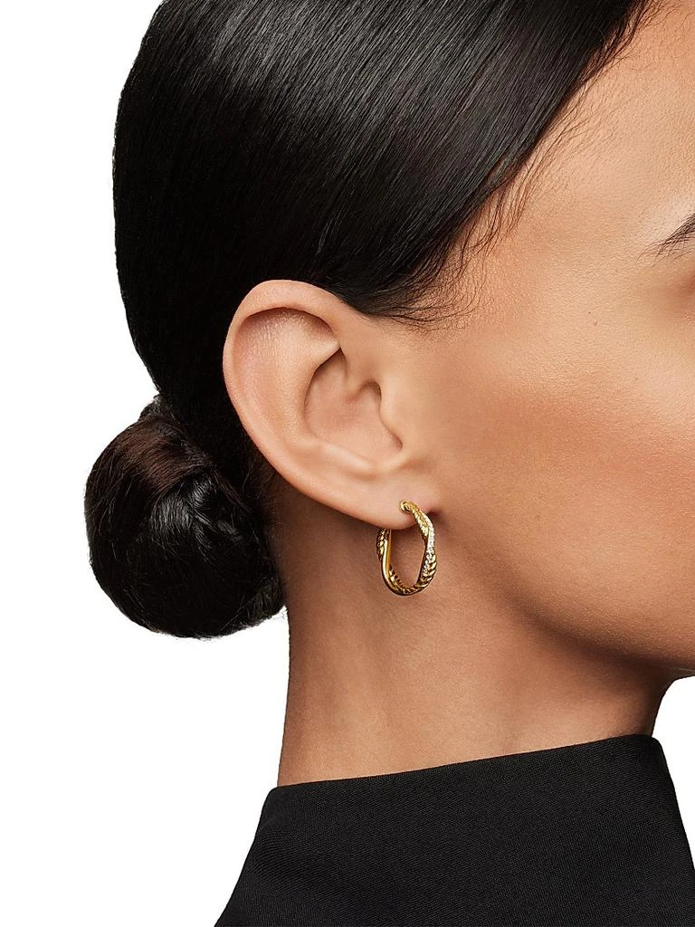Petite Infinity Hoop Earrings in 18K Yellow Gold with Diamonds, 17.3MM 商品