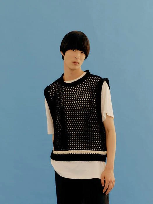 商品MOONSUN|Honeycomb Knit Vest_Black,价格¥909,第2张图片详细描述