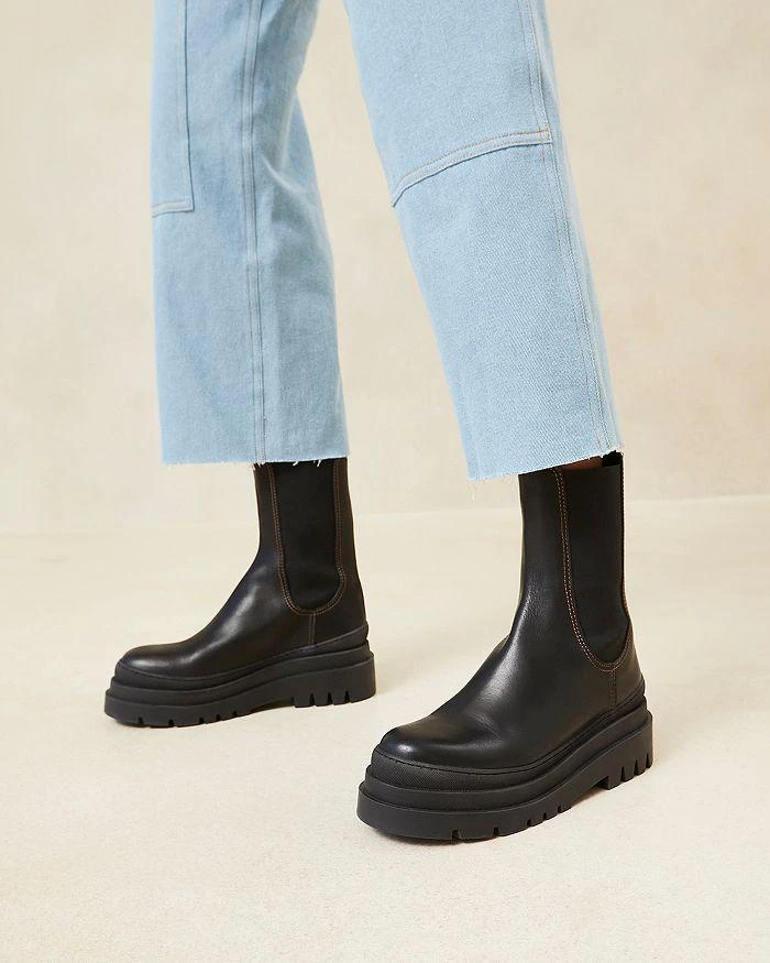 商品Loeffler Randall|Women's Carlota Pull On Chelsea Boots,价格¥1016,第2张图片详细描述